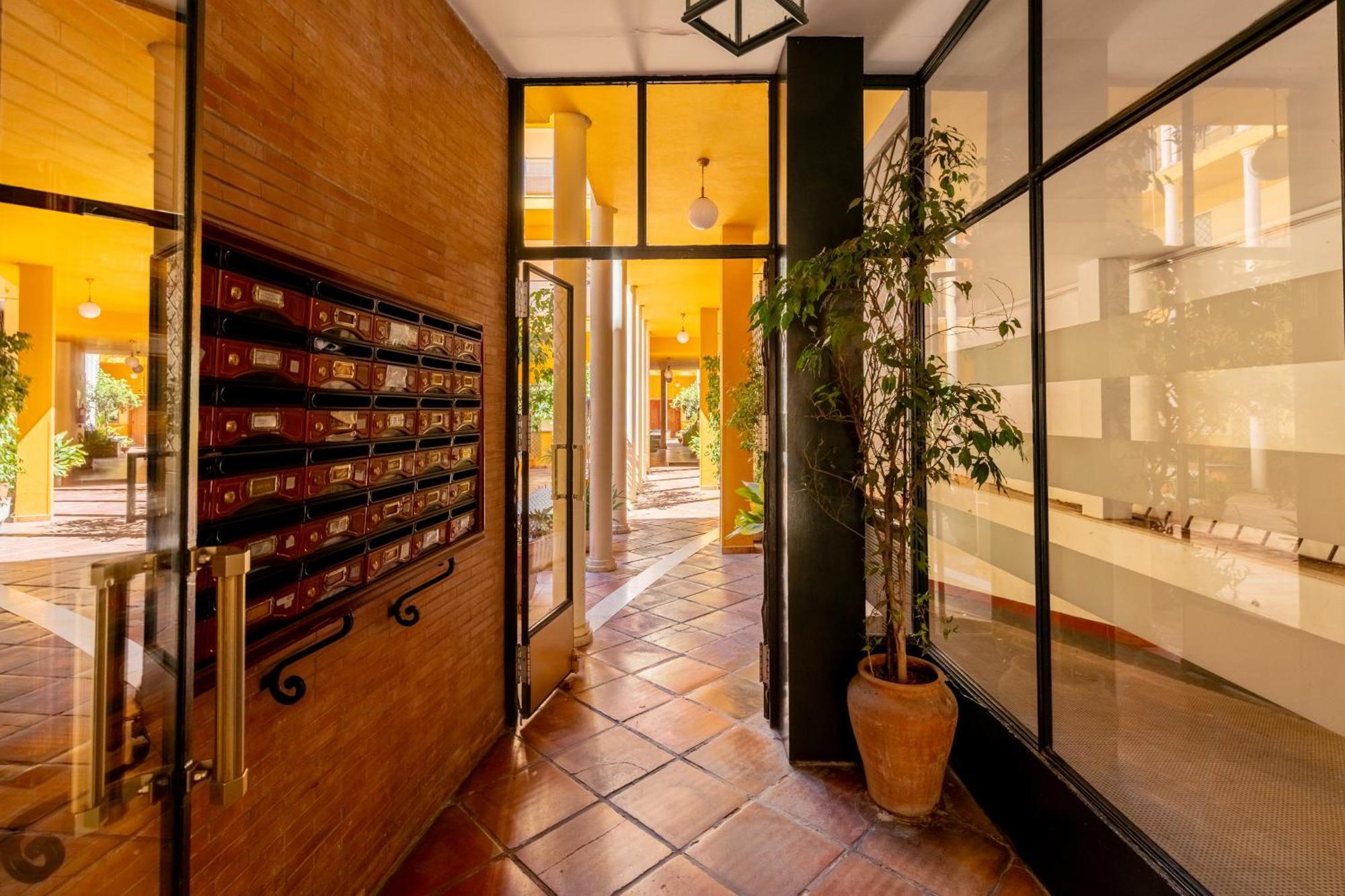 San Vicente-Museo Apartamento Севилья Экстерьер фото