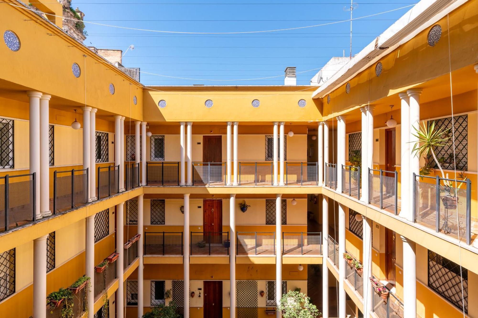 San Vicente-Museo Apartamento Севилья Экстерьер фото