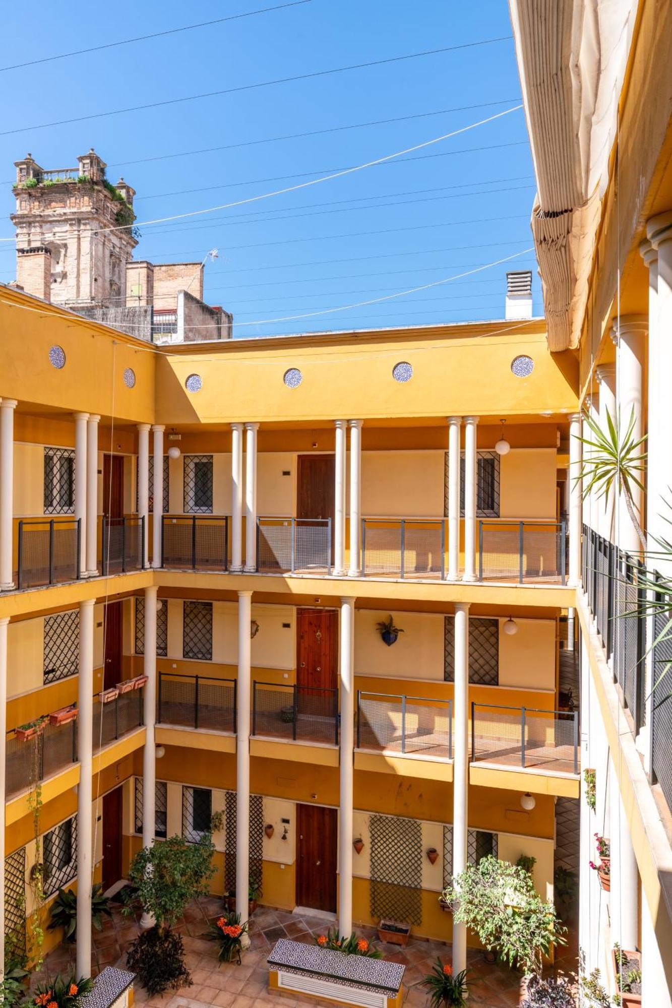 San Vicente-Museo Apartamento Севилья Экстерьер фото